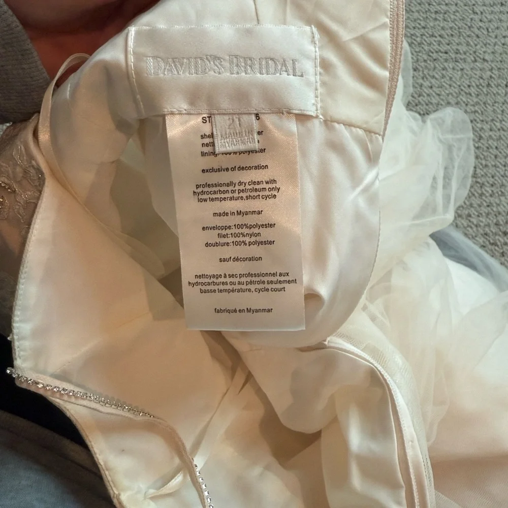 David's Bridal Girls Pale Blush Lace Tulle Formal Dress - Picture 2 of 4